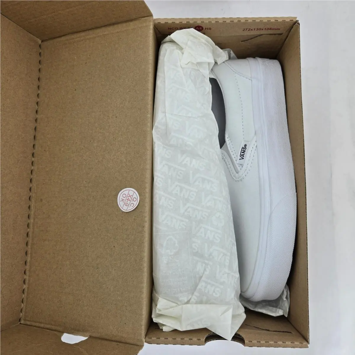 Vans shoes - VANS Classic Slip-On - Classic - White 5