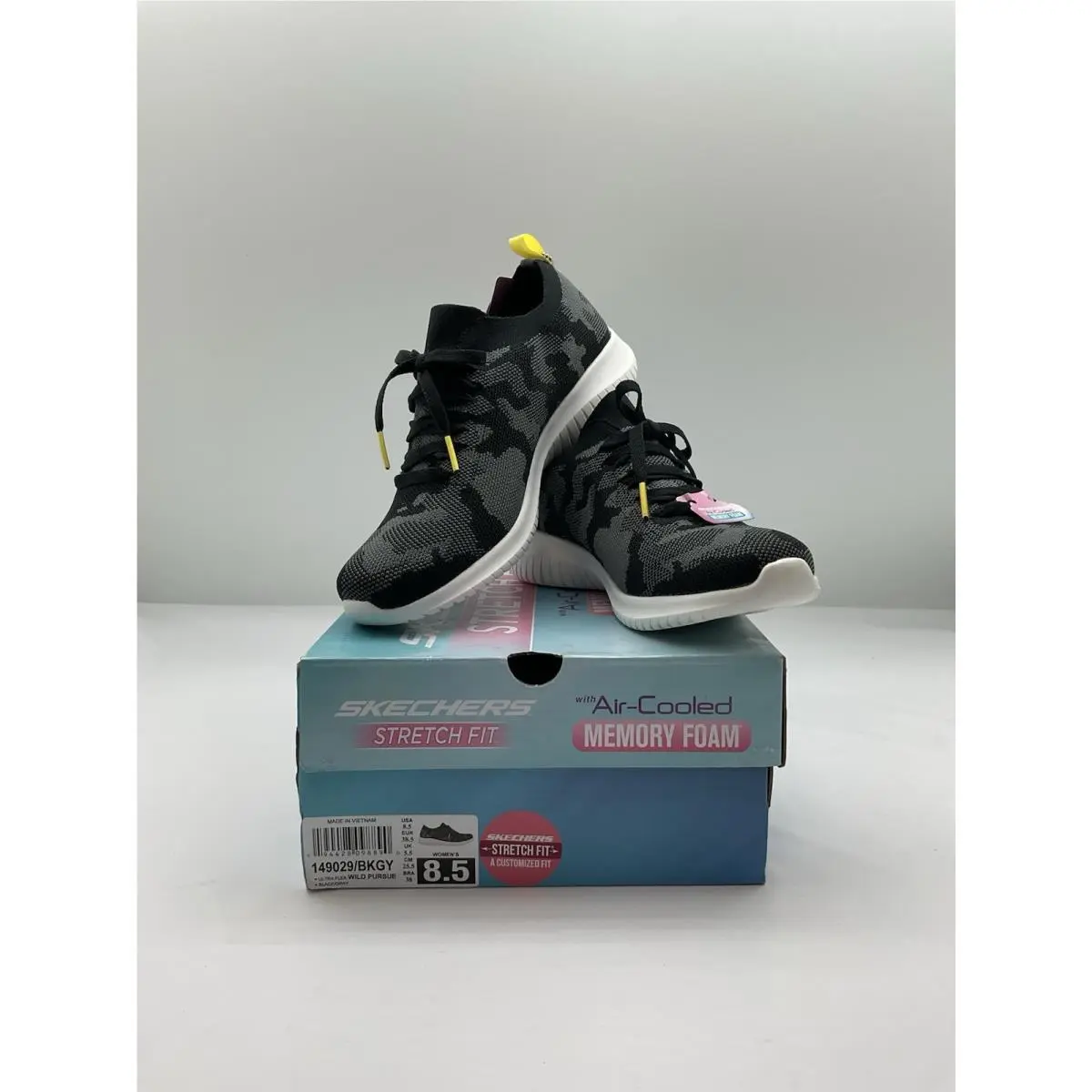 Skechers Women`s Ultra Flex Wild Pursue Sneaker 149029 Camo Black/gray Size 8.5