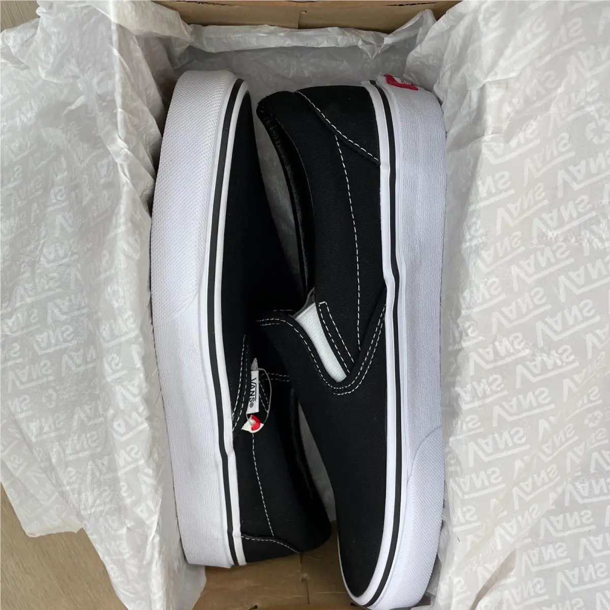 Vans shoes - VANS Classics - Classics - Black 0