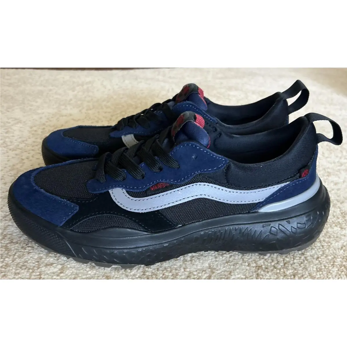 Vans Mte Ultrarange Neo VR3 Surf Essentials Shoe Black/navy Mens US 7.5