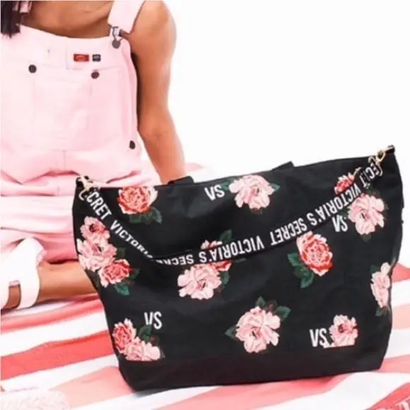 Victorias Secret Roses Weekender Travel Bag Removable Strap Pink Flower Tote