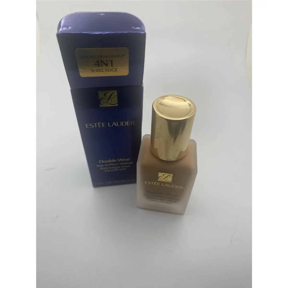 Estee Lauder Double Wear Stay Place Makeup -4N1 Shell Beige Formula