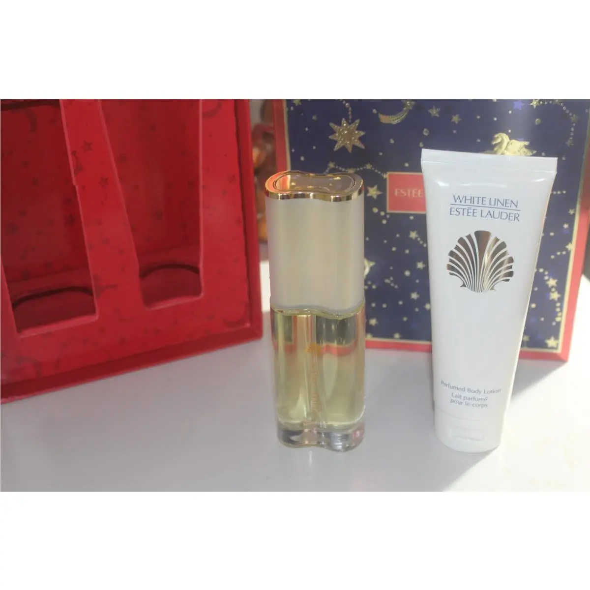 Estee Lauder White Linen Gift Set Eau De Parfum 2 Oz Perfumed Lotion 3.4 Oz