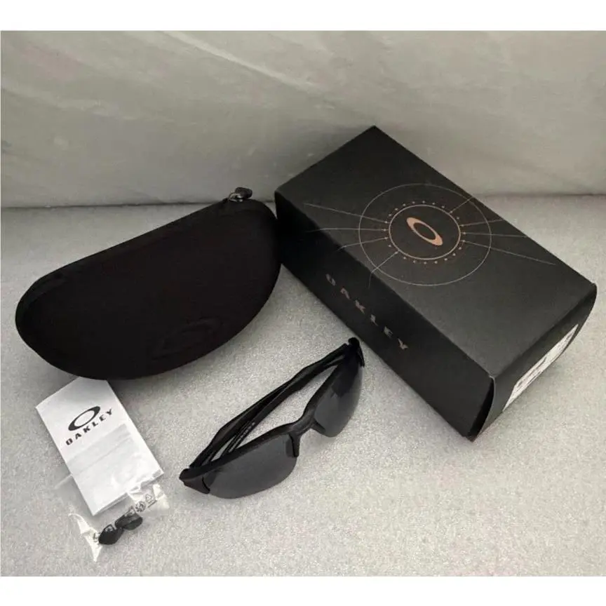 Oakley Flak Beta OO9363-0164 Sunglasses 64-08-131 3N Matte Black/grey Polarized