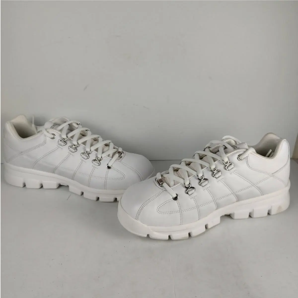 Reebok shoes - White 1