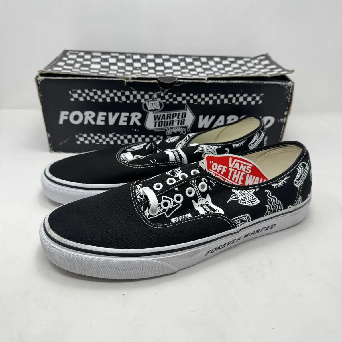 Vans Authentic Warped Tour `18 Forever Warped Skate Shoes Men`s US 11.5 Black