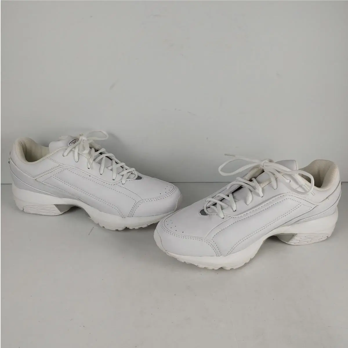 Reebok shoes - White 1