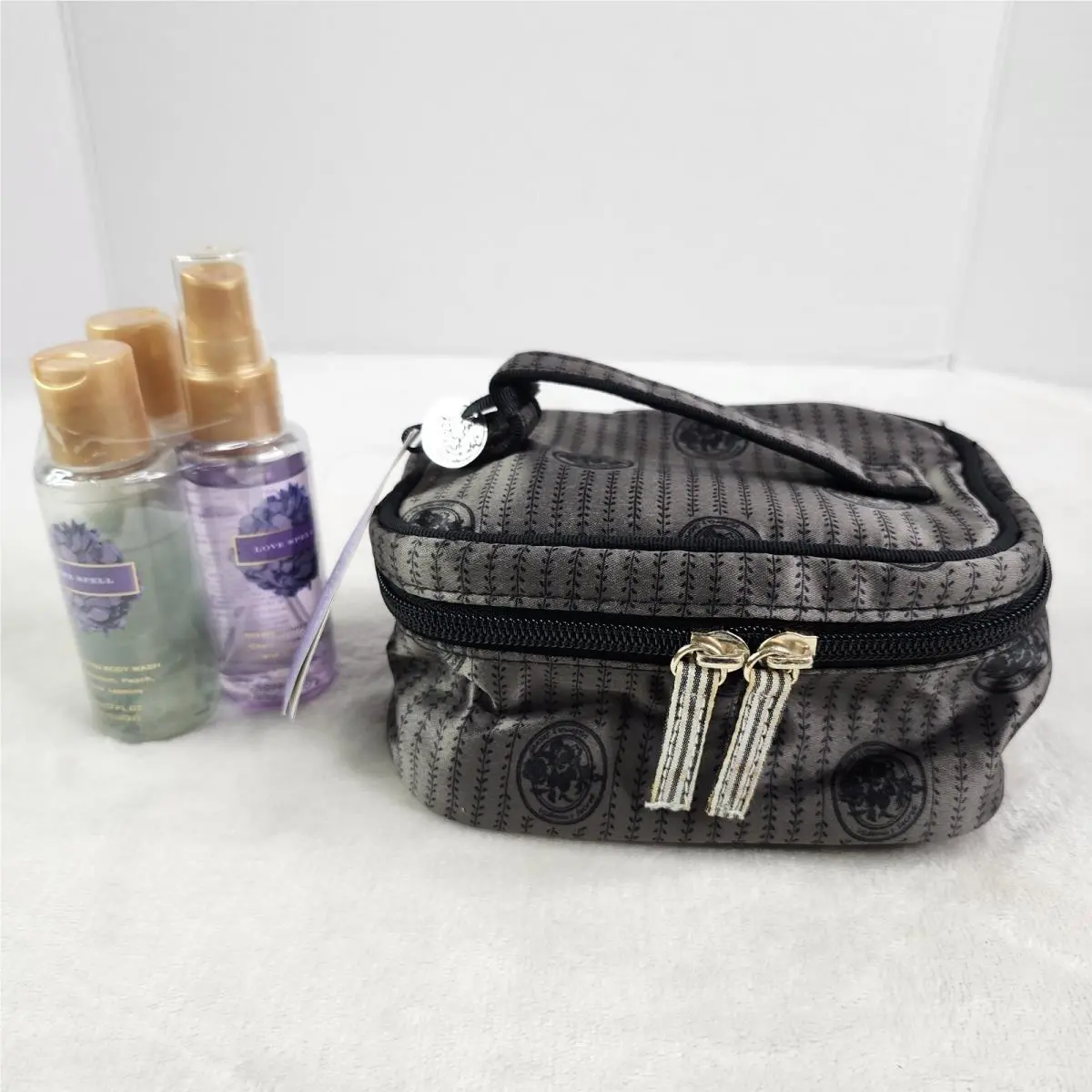 Victoria’s Secret Love Spell Gift Set Travel Pouch Vtg Lotion/ Mist/ Body Wash