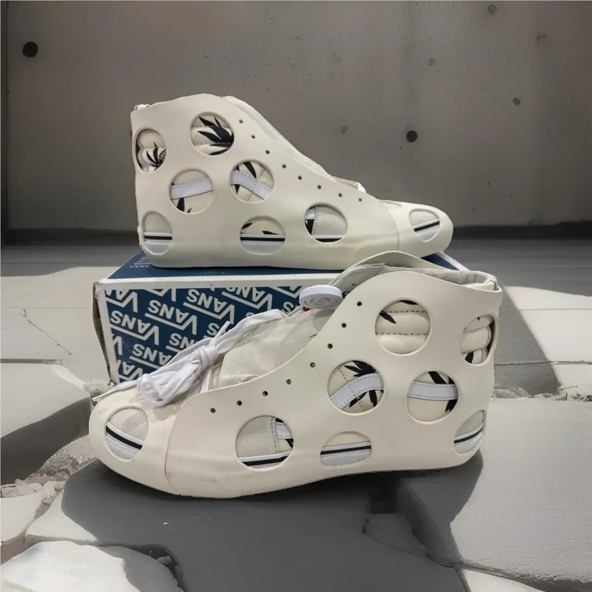 Vans Sk8-Hi Cage Vlt LX `polka Dot Checkered - Marshmallow` VN0A5FBW2UH Men’s 13
