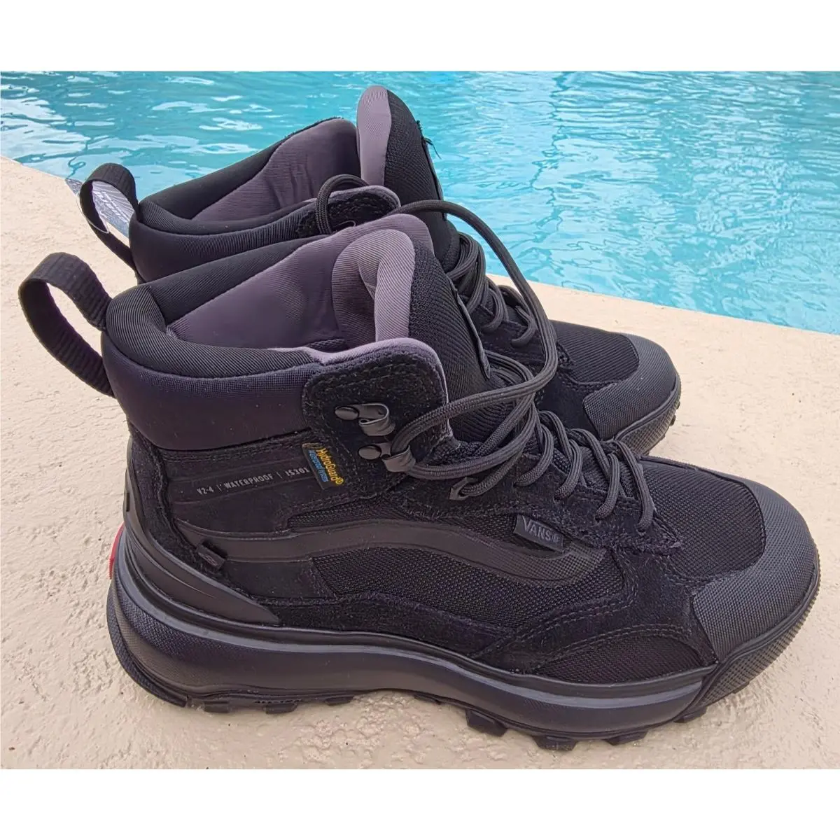 Vans Men`s 6.5/Women`s 8 Mte Crestline Waterproof Boots Triple Black VN000CVQBKA