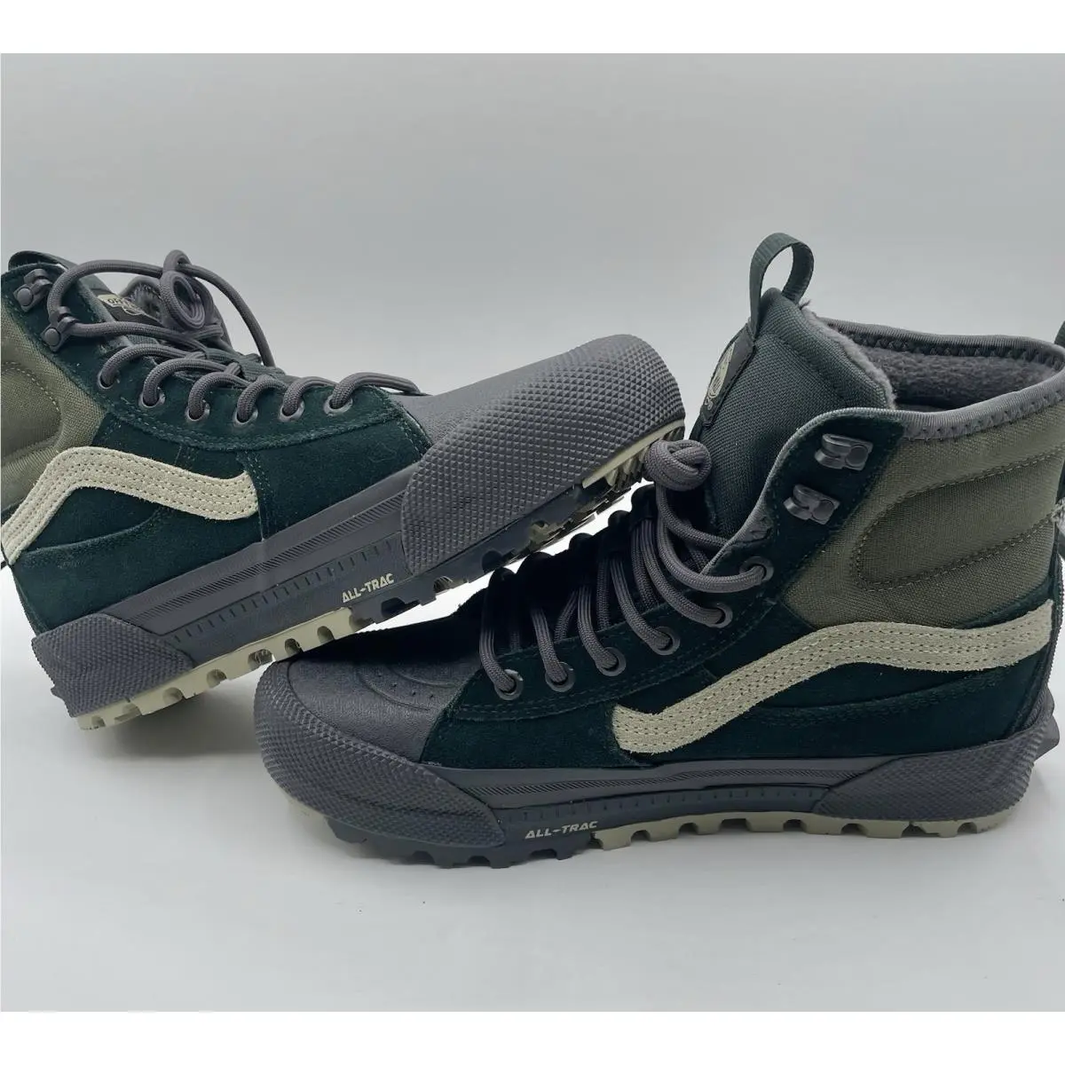 Vans shoes - Sk8-Hi MTE-3 GORE-TEX - Green 0