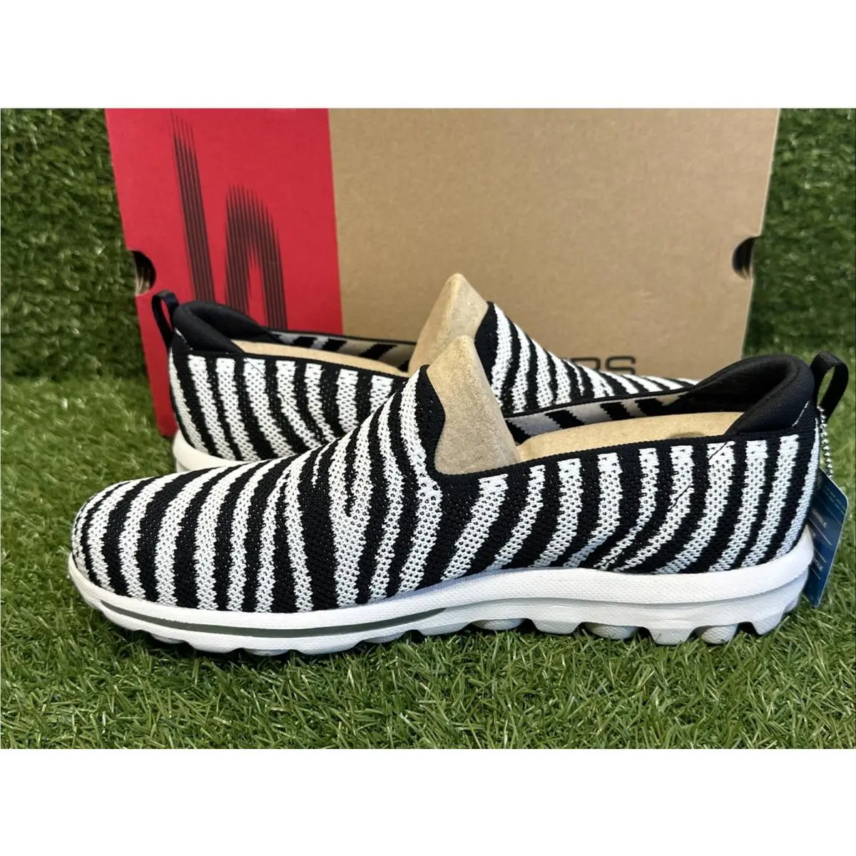 Skechers shoes - Sketchers Go Walk - Sketchers Walk - Black White 3