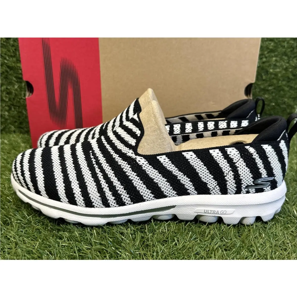 Skechers shoes - Sketchers Go Walk - Sketchers Walk - Black White 6