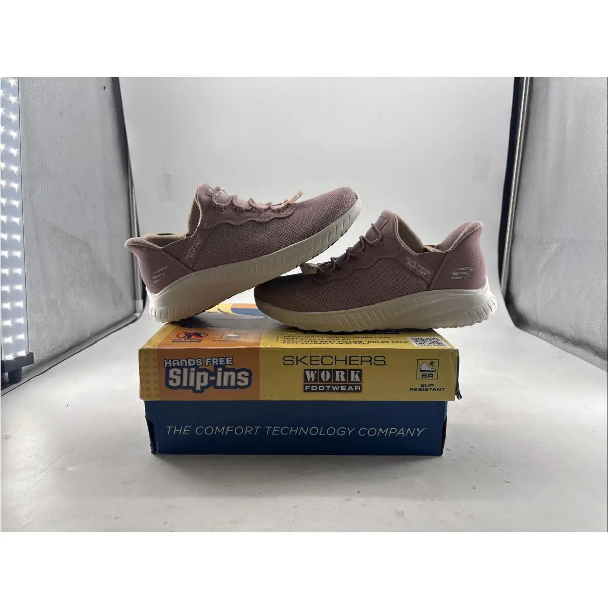 Skechers Hands Free Slip Ins Women`s Squad Chaos Maxtrax A476