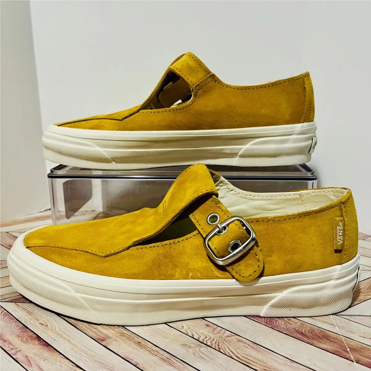 Vans Premium Mary Jane Harvest Gold Suede Women 8 Buckle T-strap LX Style 93