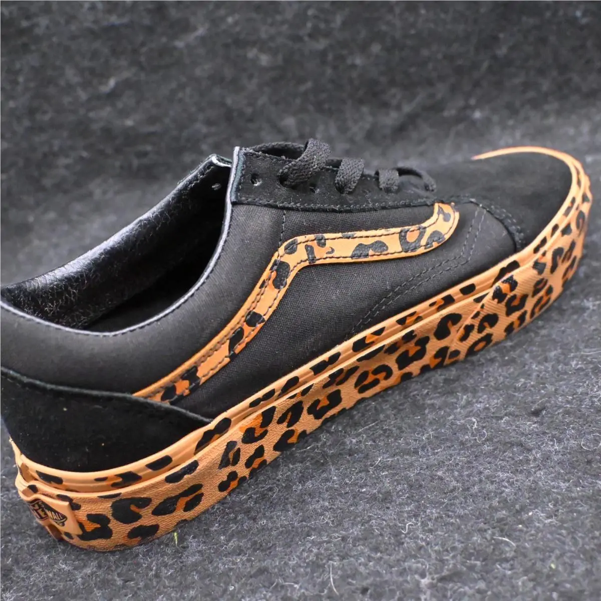 Vans shoes - Vans Old School - Old School - 00497434 - Brown 7