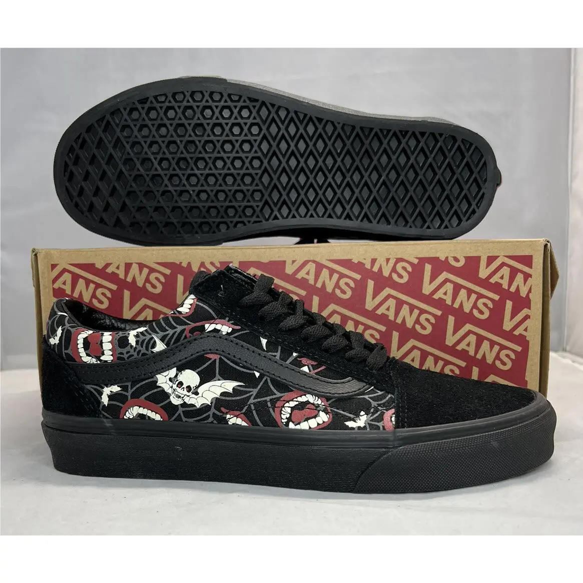 Vans shoes - Vans UA Old Skool - Old Skool - Black (UPC: 0192828928557) 1