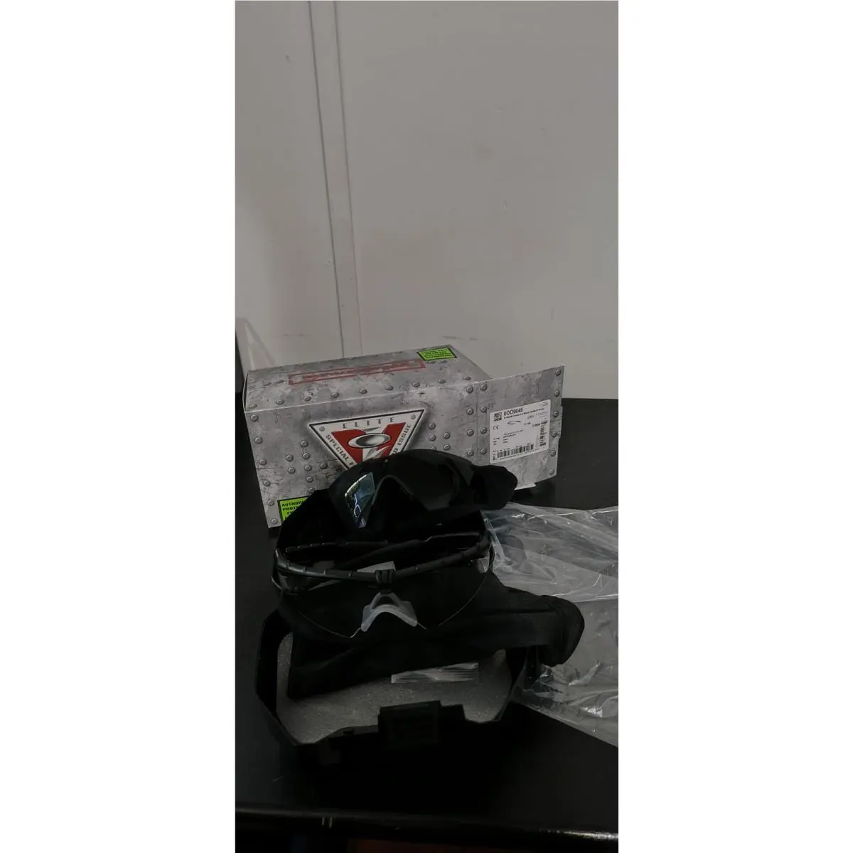 Oakley SI Ballistic M Sunglasses Frame 2.0 with Protective Case