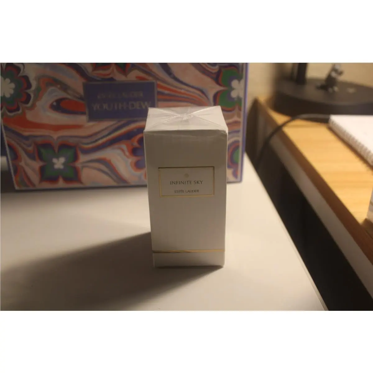 Estee Lauder Infinite Sky Eau de Parfum Spray 1.35 oz Box Women`s Perfume