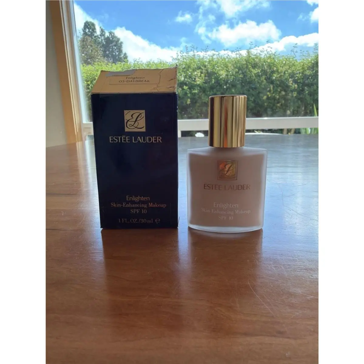 Estée Lauder Enlighten Skin-enhancing Makeup Spf 10 Shade 05-Daybreak 1 Fl. oz