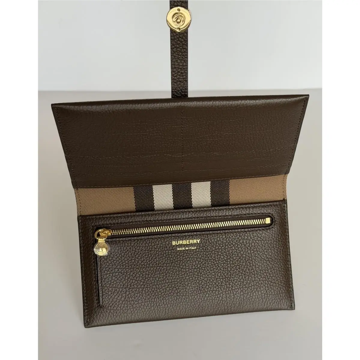 Burberry Ellie Bifold Ebony Brown Long Leather Wallet 8113147 Italy