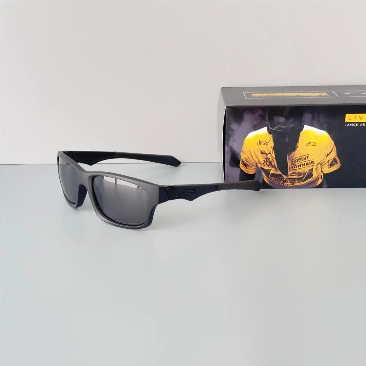 Oakley Jupiter Squared OO9135 Polarized Sunglasses Matte Black Black Iridium