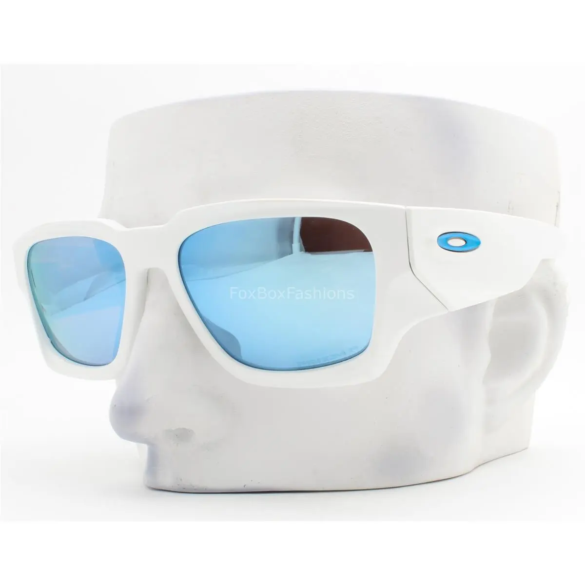 Oakley Instagator Sunglasses Matte White Prizm Blue Polarized OO9514-0458 Wpouch