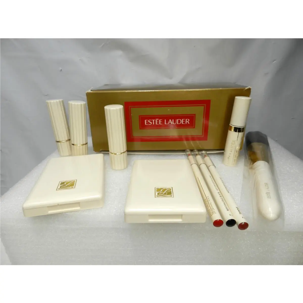 Vintage Estee Lauder All Day Makeup Kit Lip Stick Shadows Blush Pencil 10pc N14J