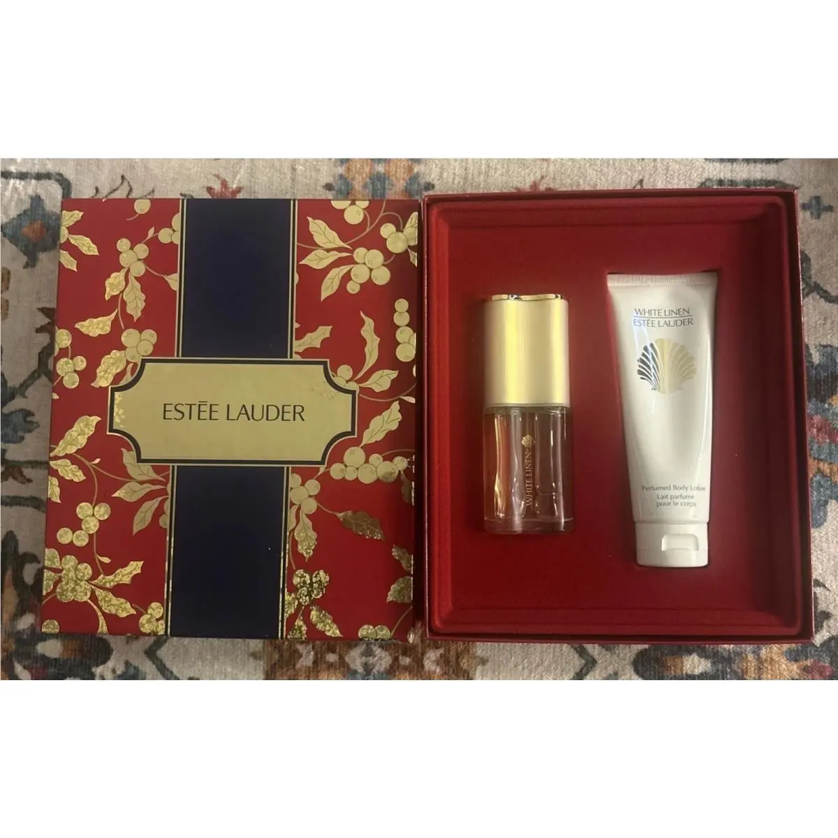 Estee Lauder White Linen Indulgent Duo Set: Eau De Parfum Spray Body Lotion