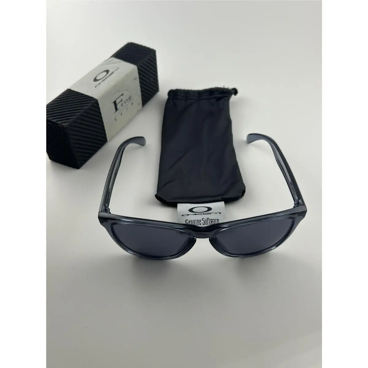 Frogskins Crystal Black Frame Grey Lens+box Gen 2 90’s Blades 03-089 by Oakley