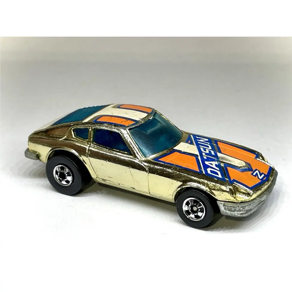 1976 Hot Wheels Datsun Z Whiz Golden Machines. Fairlady Z - 240z Gold
