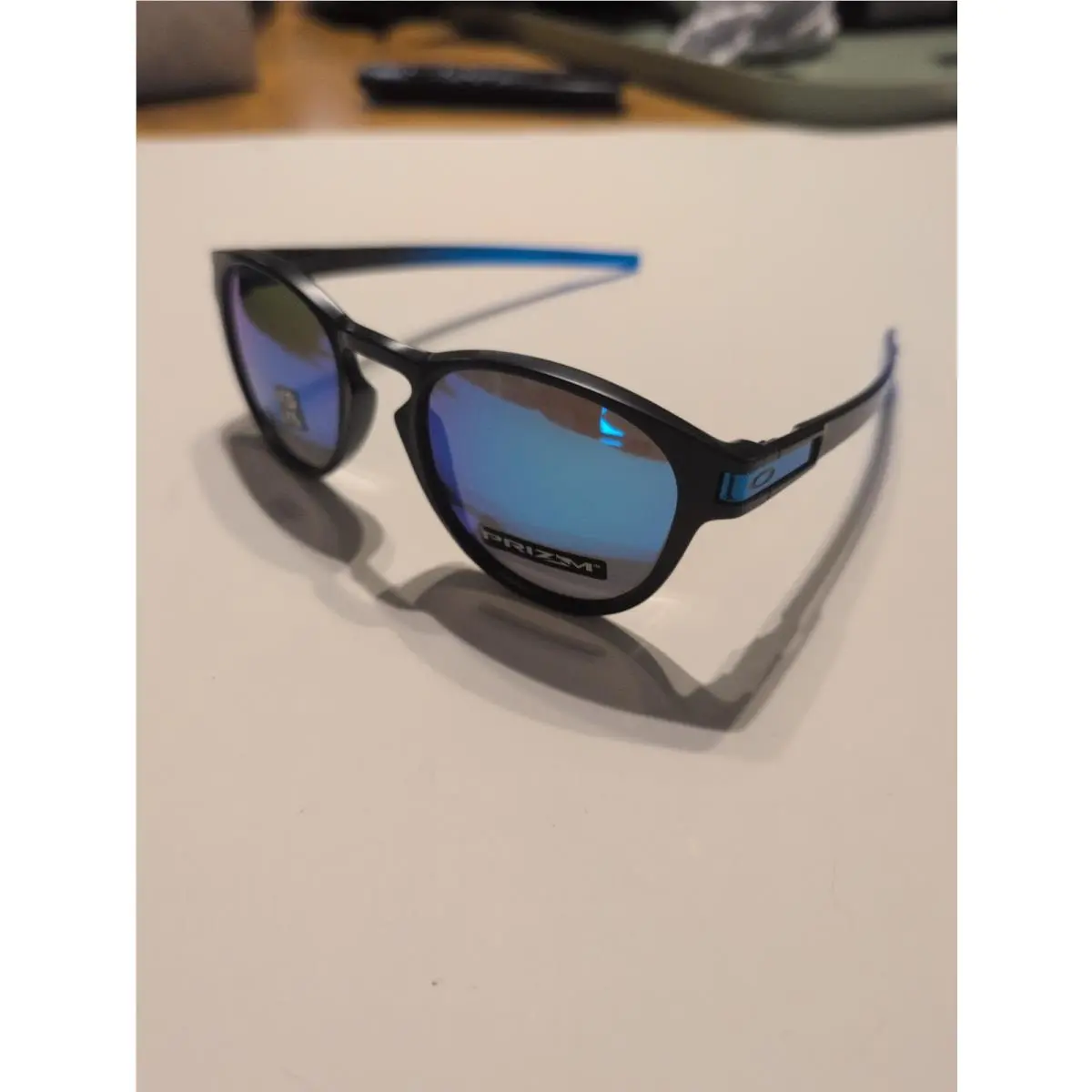 Oakley Men`s OO9265 Latch Black/blue Frame W/ Prizm Sapphire Polarized Lenses