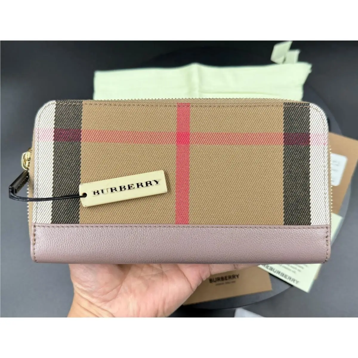 Burberry Check LG Ziparound Wallet Grey Mink Leather 80845171