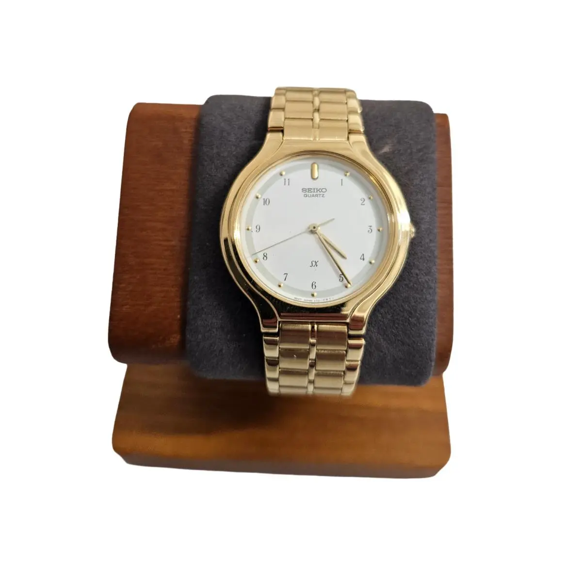 Vintage Men`s Watch Gold Dial Quartz V701-6J60 by Seiko