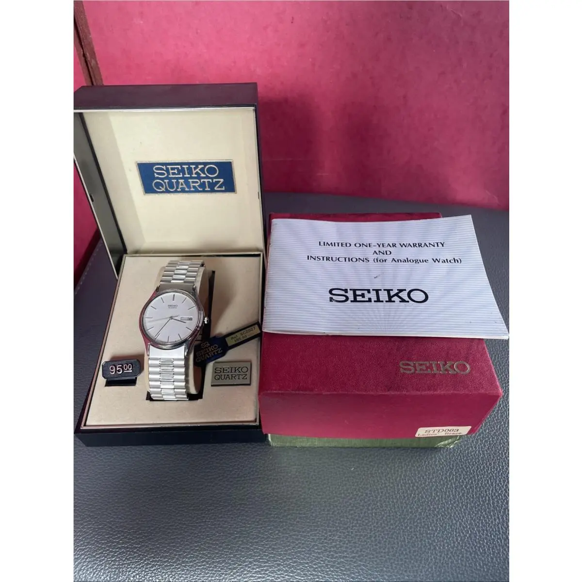 Womens  Day Date 5y23-8039 Moondust Dial Stainless Steel Vintage by Seiko
