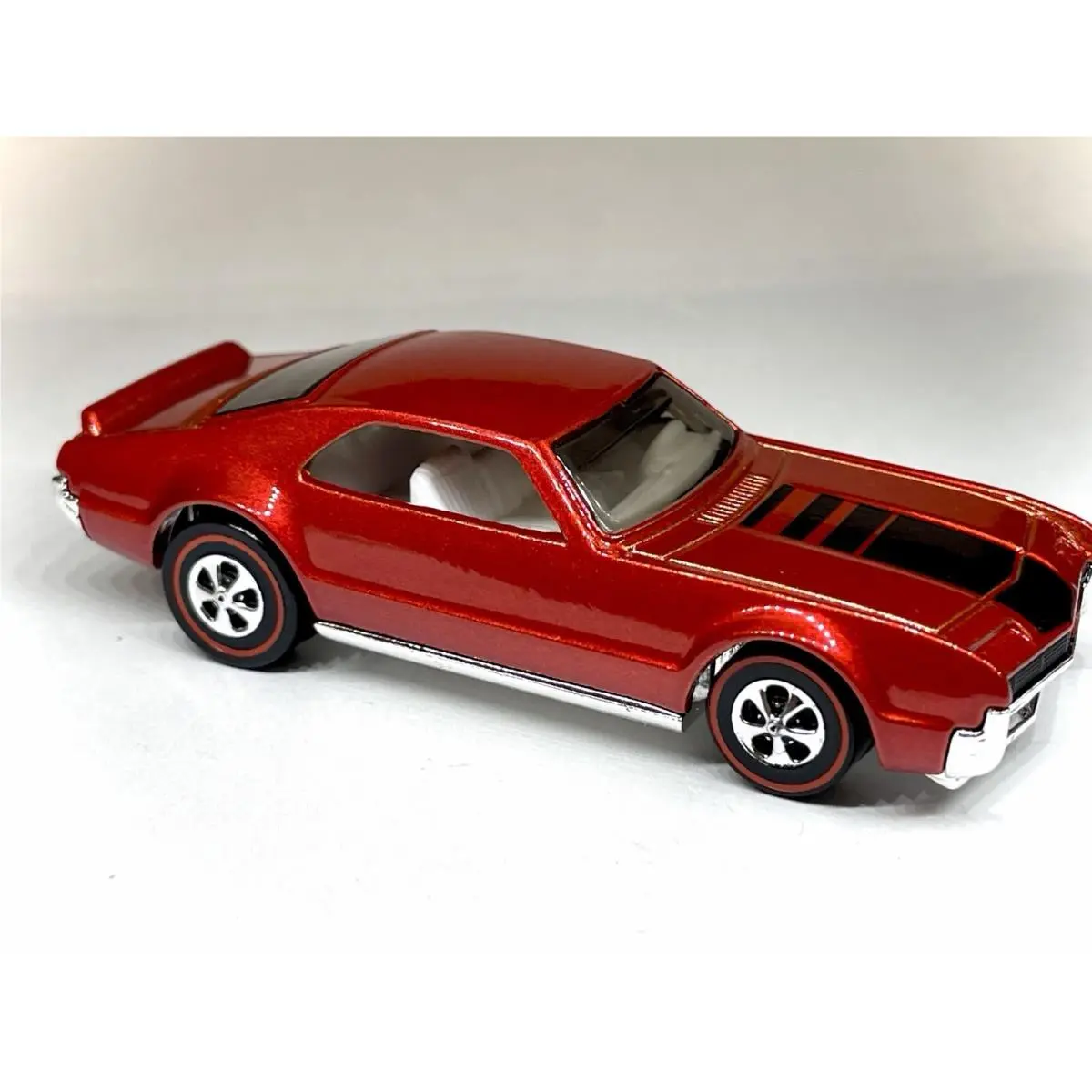 Hot Wheels Custom Made Redline ‘66 Toronado Diecast Car 1:64 Car