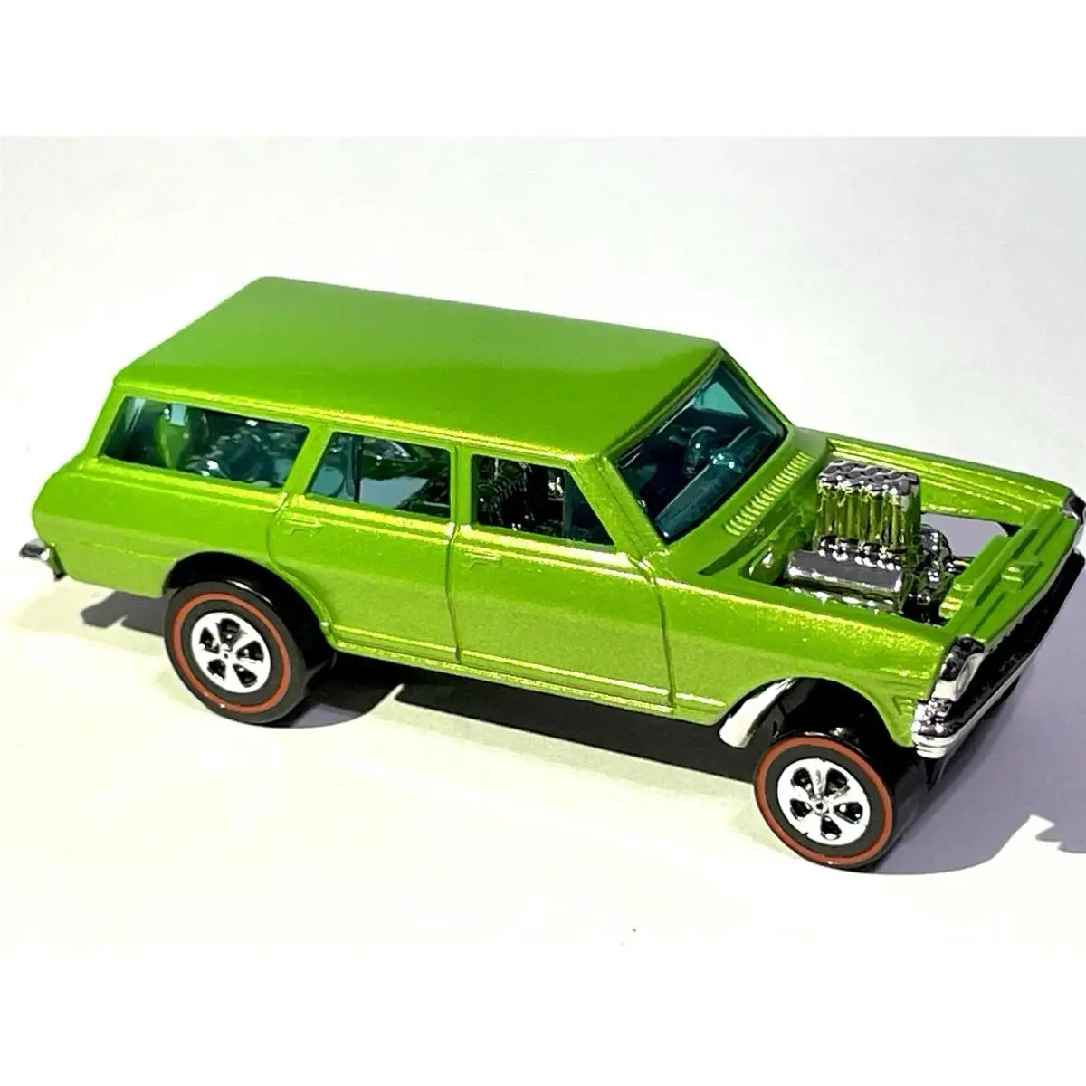Hot Wheels Custom Made Candy Apple Green 1964 Chevy Nova Gasser Redline