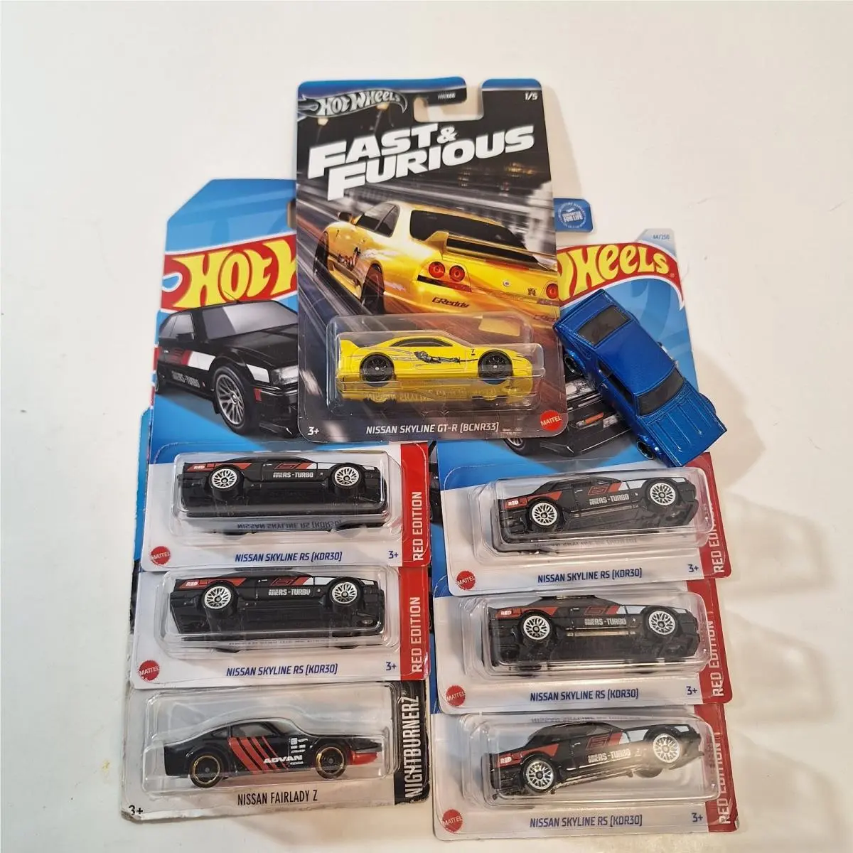 Hot Wheels Nissan Target Red/ Fast and Furious/ 8 Cars
