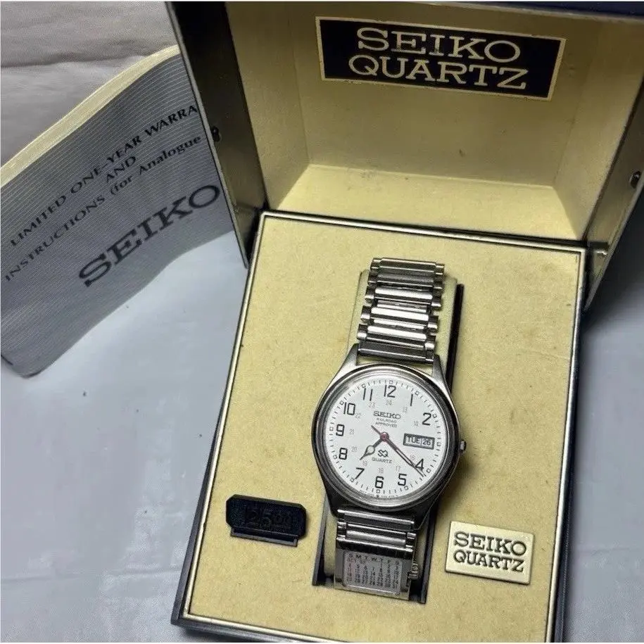 Vintage  Quartz Railroad Approved Mens Wristwatch Manual by Seiko