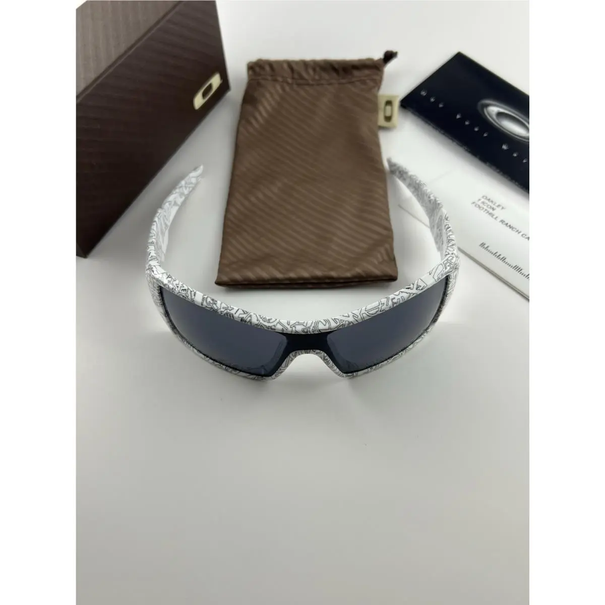 Oil Rig White/text Print Frame Grey Lens+box 03-492 Gen 1 Flat Icons by Oakley