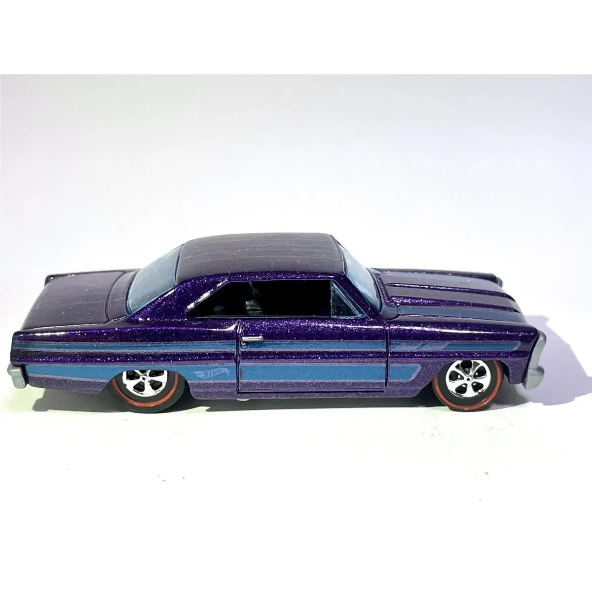 Hot Wheels “custom Made Redline” 1966 Chevy Nova Metallic Purple