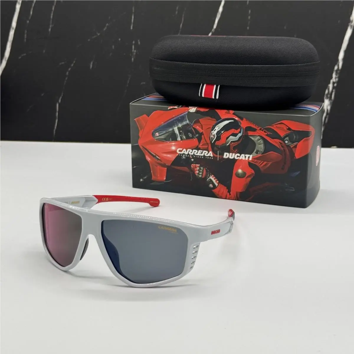 Carduc 051/S 268/Z0 Unsiex White Gary Sport Sunglasses by Carrera