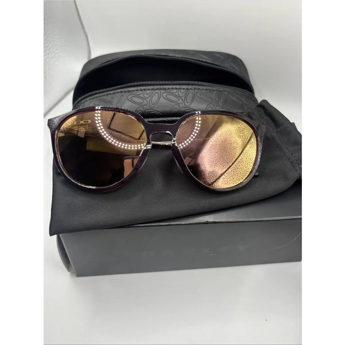 Sunglasses Women’s Prizm Crystal Raspberry W/ Case by Oakley