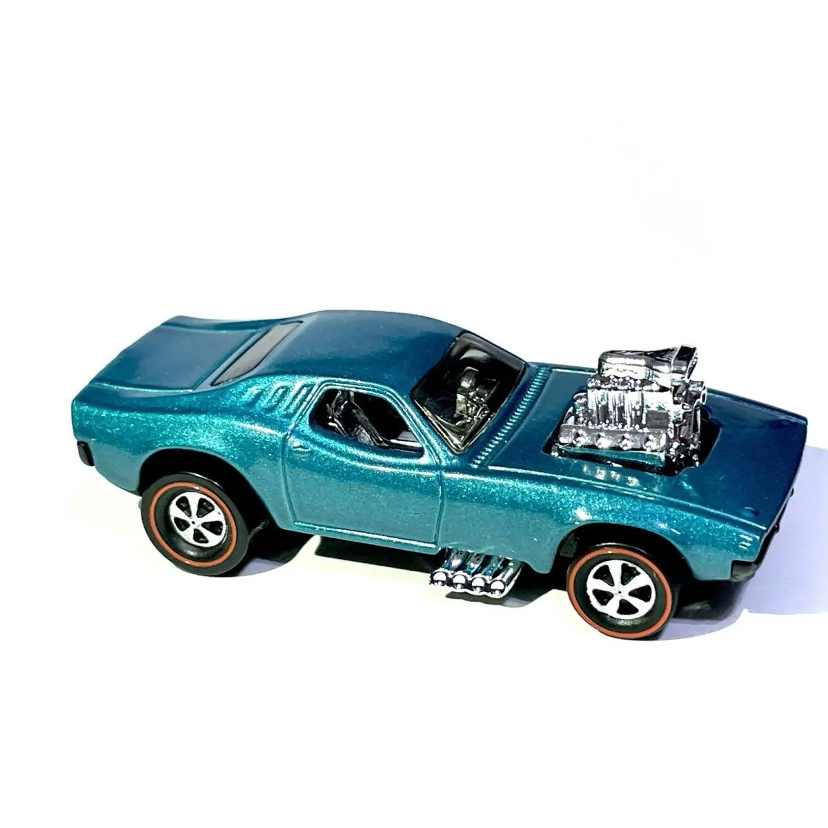 Hot Wheels Diecast Custom Made Rodger Dodger ‘70 Redline Aqua Marine Blue