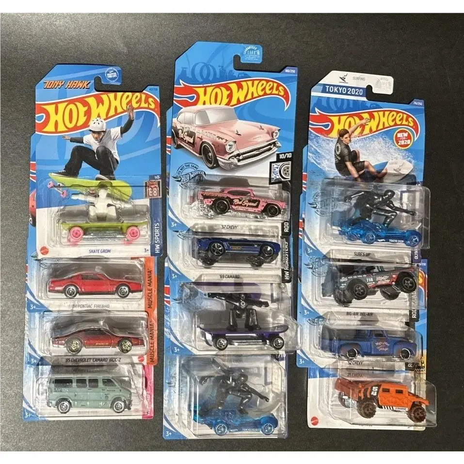 Hot Wheels Set of 12 Miscellaneous 2017 Collectible ￼