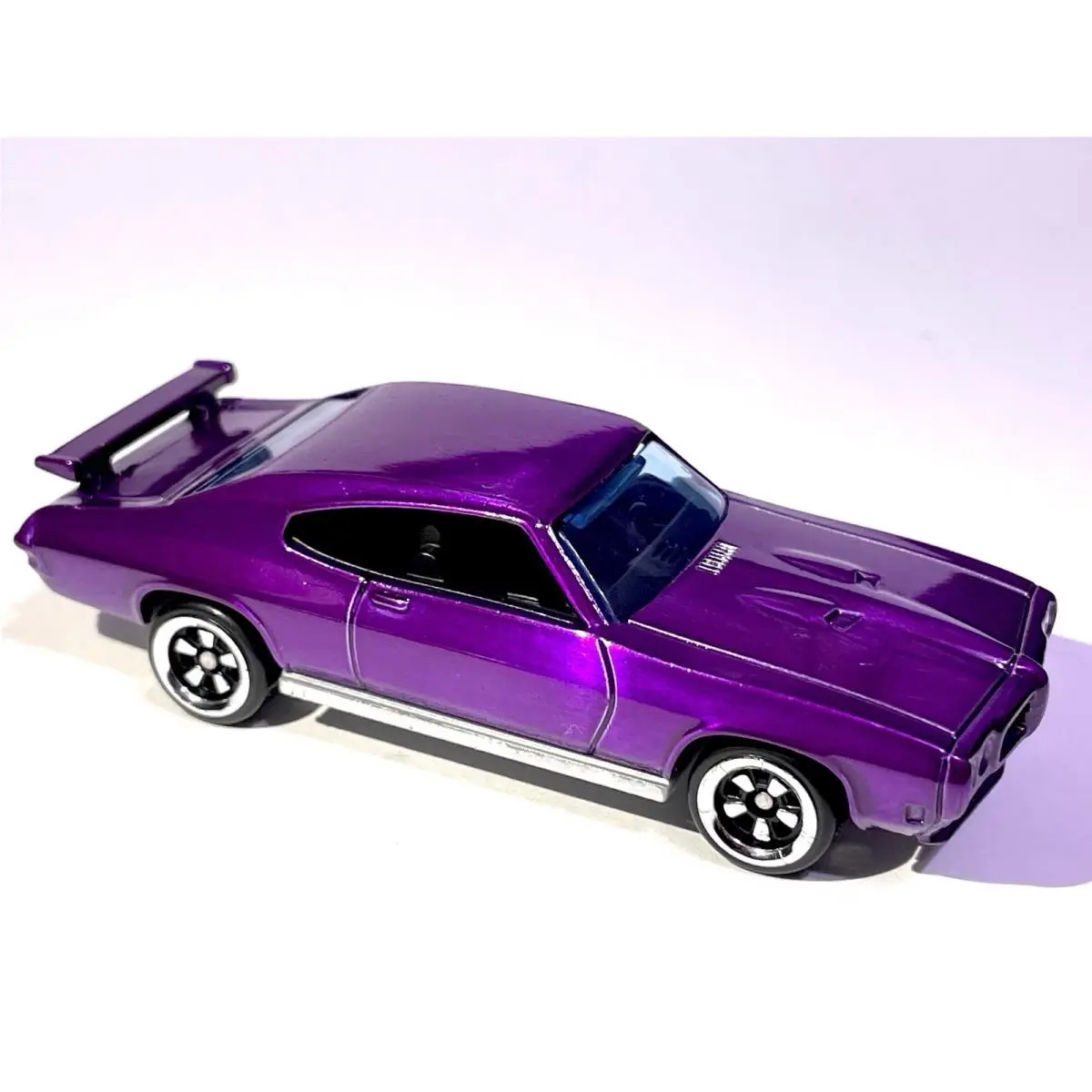 Hot Wheels ‘70 Pontiac Gto Judge Custom Made Spectraflame Candy Purple
