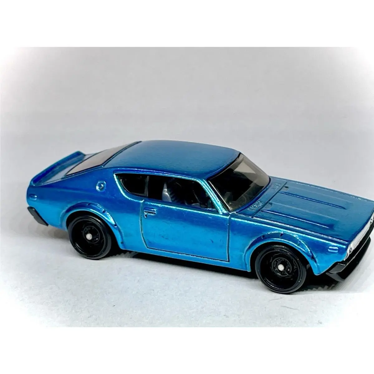 Custom Made Hot Wheels Nissan Skyline 2000 Gt-r Spectraflame Blue
