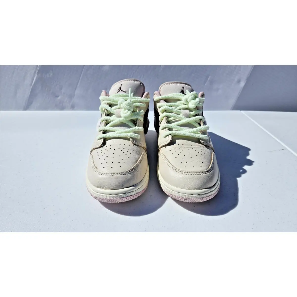 Nike shoes - Air Jordan 1 - Air - Brown 2