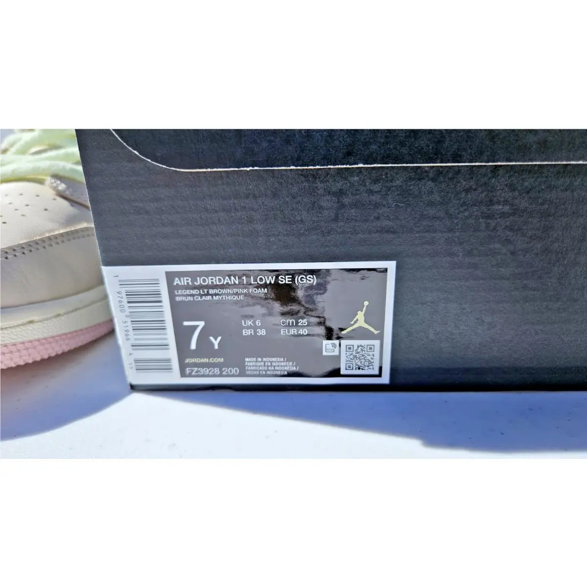 Nike shoes - Air Jordan 1 - Air - Brown 1