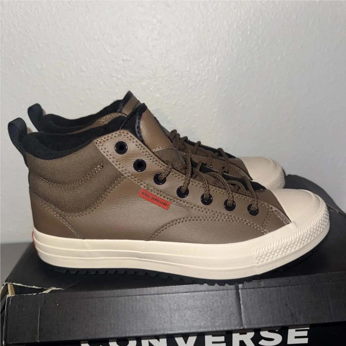 Converse Chuck Taylor All Star Malden Street Boot Mid Brown Mens 10 Sneakers
